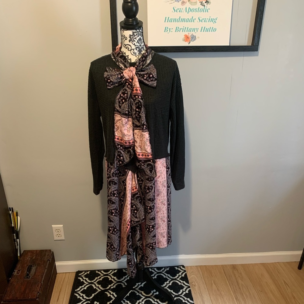 Handmade sweater tunic with matching scarf! - Picture 4 of 4